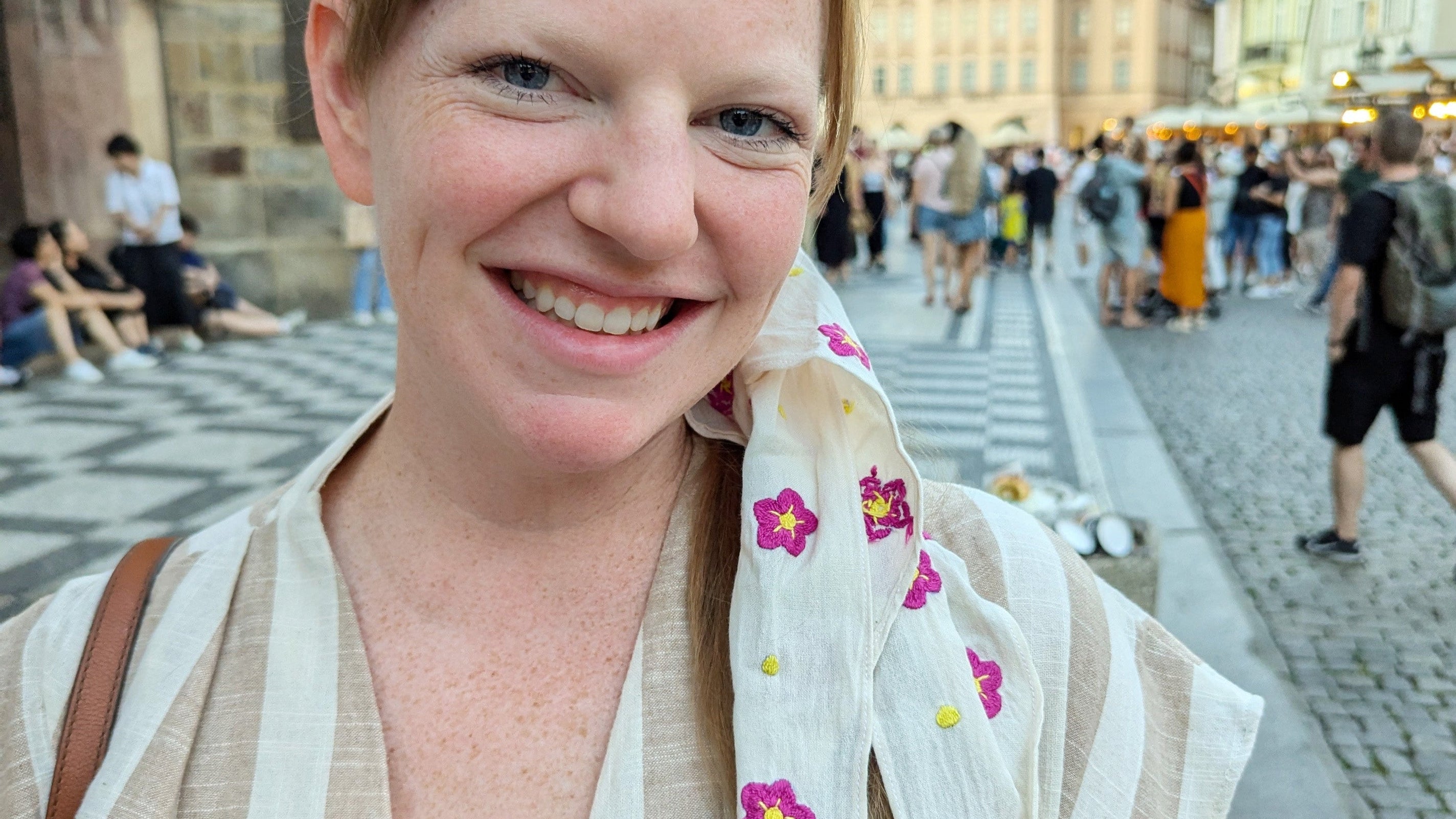 Hand-embroidered Scrunchie-Scarf